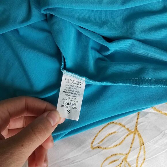 Casual Top w/CUTOUT SLEEVES Unique & Soft, Very Nice Top, MADE IN USA, Turquoise - Picture 5 of 5
